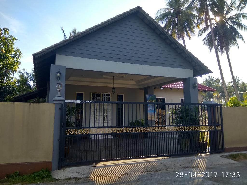 Relaxs Homestay Kota Bharu Exterior photo