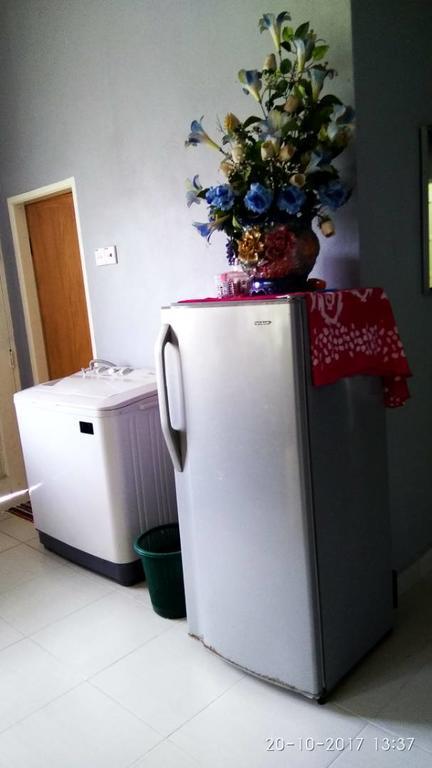 Relaxs Homestay Kota Bharu Exterior photo